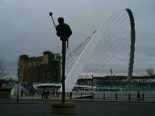 Gateshead Bridge, rainy December afternoon 2001